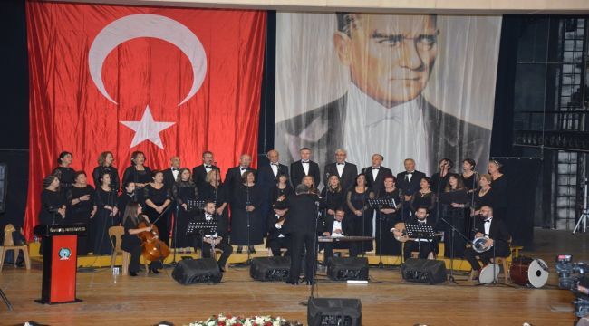 Atatürk’ün sevdiği türküler seslendirildi