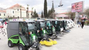 Bornova’da temizlik ve geri dönüşüm birarada