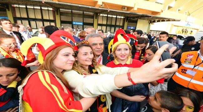 Büyükşehir Göztepe'ye destek olacak