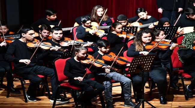 ‘Mahalle Orkestrası’ndan ilk konser