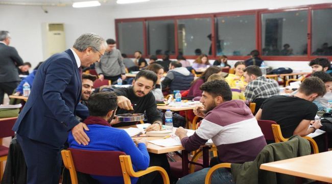 Rektör Budak'tan öğrencilere destek