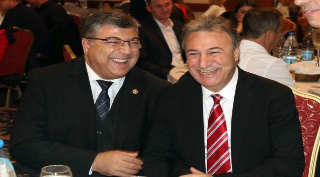  “İzmir, demokrasinin öncü kenti”