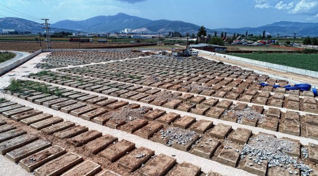 Mezarlıklarda ‘çift katlı’ dönem