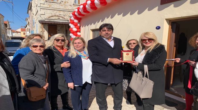 Türk Kadınlar Birliği Foça şubesi açıldı 