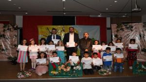 Çiğli'de 23 Nisan Şenliği Tiyatro İle Devam Etti 