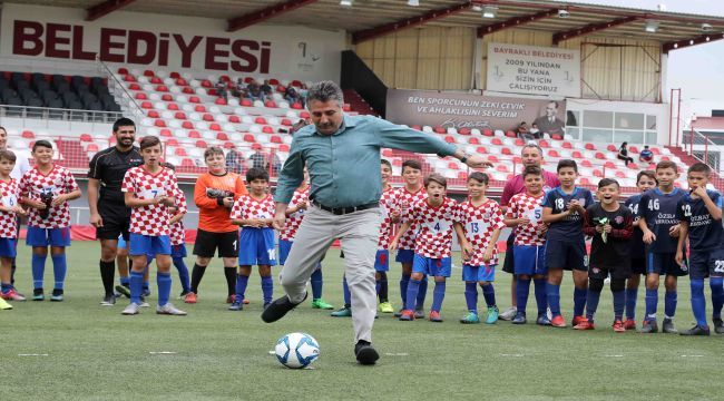 Bayraklı’da Gençlik Futbol Turnuvası