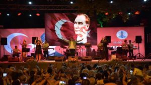 Dikili'de Yaz Konserleri Başladı