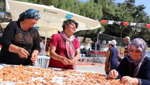 İzmirliler festivalde buluştu