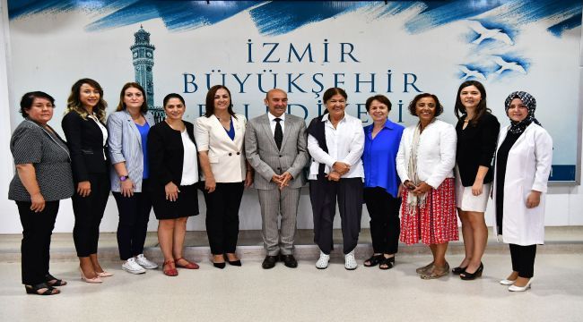 Başkan Soyer, kadınlar için bir günde üç protokole imza attı