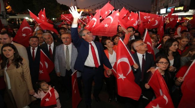 Gaziemir’e yakışan Cumhuriyet kutlaması