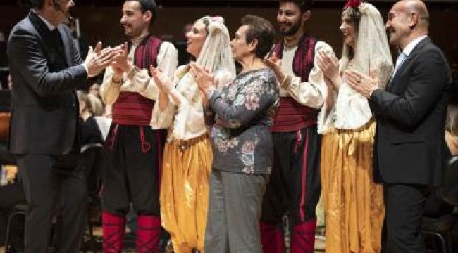 Akdeniz’in Zeytin Şarkıları İzmir’de yankılandı