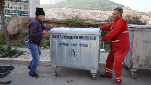 Bayraklı sokaklarına yeni çöp konteynerleri