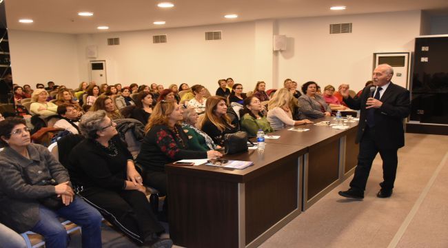 Narlıdere Belediyesi'nden 'Bel Ağrısı' semineri