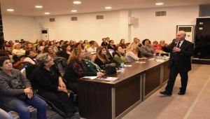 Narlıdere Belediyesi'nden 'Bel Ağrısı' semineri