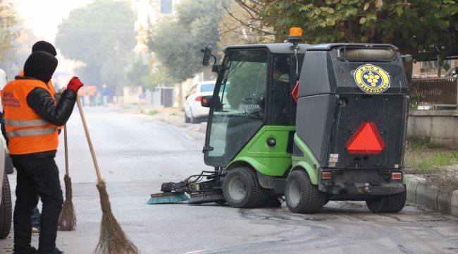 Buca’da dur durak bilmeyen temizlik mesaisi