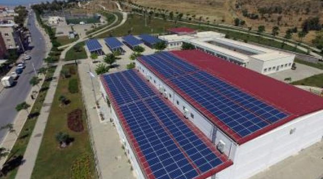 İzmir’de dört tesise daha güneş enerjisi 