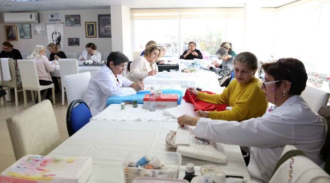 Karşıyaka Belediyesi’nden 6 bin kişiye kurs