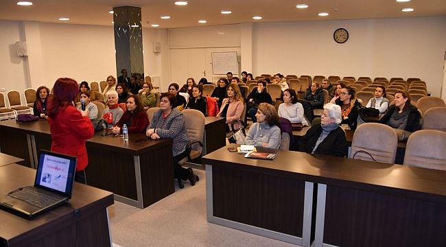 Narlıdere Belediyesi’nden 'Çocuk ve Ebeveyn' semineri