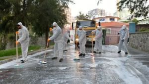  Çiğli’de sokaklar yıkandı