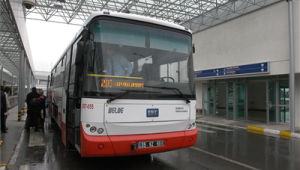 Havalimanı otobüs seferleri şehir içine yönlendirildi