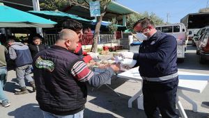 Bayraklı zabıtasından pazar yerlerinde denetim