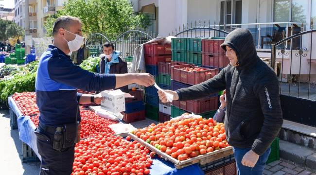 Halk pazarına sokağa çıkma yasağı için ayarlama