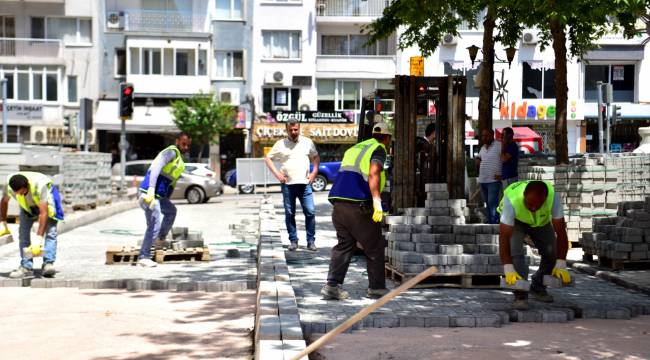 Bornova’da yol hamlesi