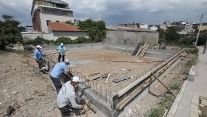 Gaziemir’in taziye evleri hizmete girmek için gün sayıyor