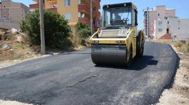 Aliağa Belediyesi'nin Asfaltlama Çalışmaları Tüm Hızıyla Sürüyor