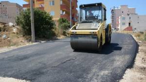 Aliağa Belediyesi'nin Asfaltlama Çalışmaları Tüm Hızıyla Sürüyor