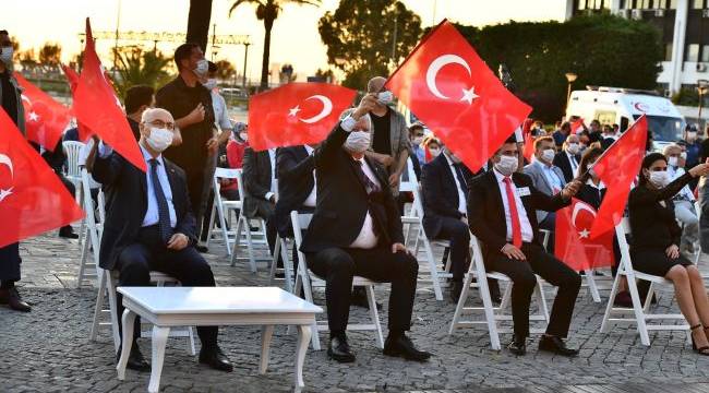 Konak Meydanı’nda 15 Temmuz anması 