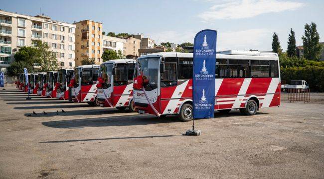 İzmir’de 52 yeni otobüs daha hizmete girdi