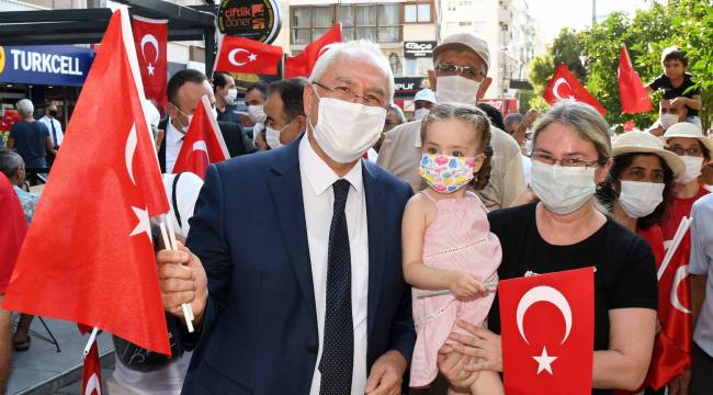 Karabağlar’da ‘Zafer Turu’