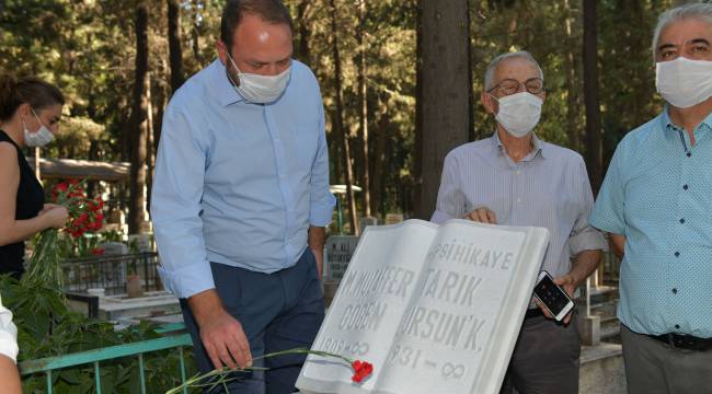 Usta Edebiyatçı Tarık Dursun K. kabri başında anıldı