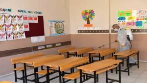 Çiğli’de Okullar Dezenfekte Edildi
