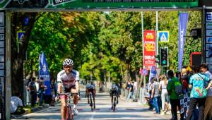 Karşıyakalı bisikletçilerden büyük başarı 