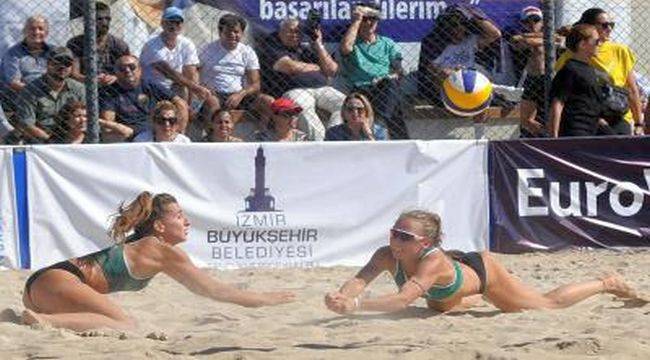 Plaj voleybolunun en iyileri İzmir’e geliyor