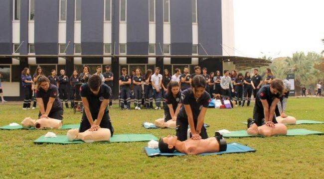 “Ani kalp durmalarında, kalp masajı uygulamaları hayati önem taşıyor”