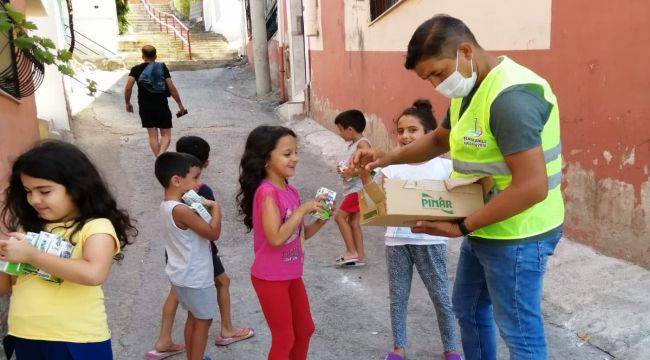 Bayraklı'da 2 bin 648 aileye gıda yardımı