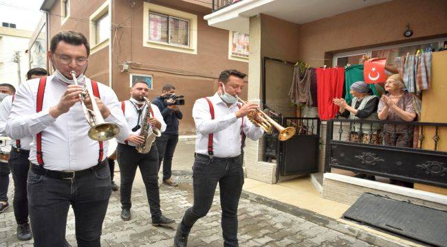 Bornova’da Cumhuriyet Bayramı coşkusu