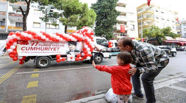 Buca’da gün boyu Cumhuriyet coşkusu