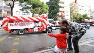 Buca’da gün boyu Cumhuriyet coşkusu