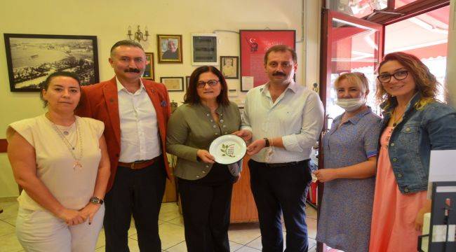 İzmir Mutfak Kültürü Derneği Genç Şefleri Tarihi Lezzetlerle Buluşturuyor