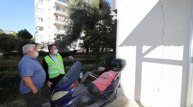 Gaziemir Belediyesi depremin yaralarını sarıyor