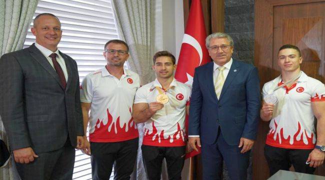 Türk cimnastik tarihine Ege mezunu sporcuların mührü