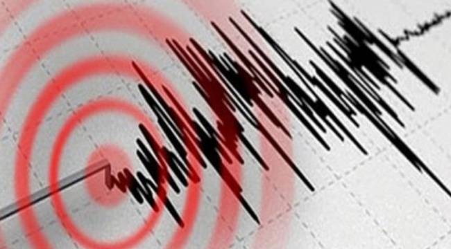 İzmir'liler haftaya depremle uyandı