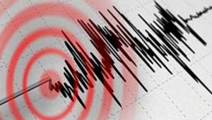 İzmir'liler haftaya depremle uyandı