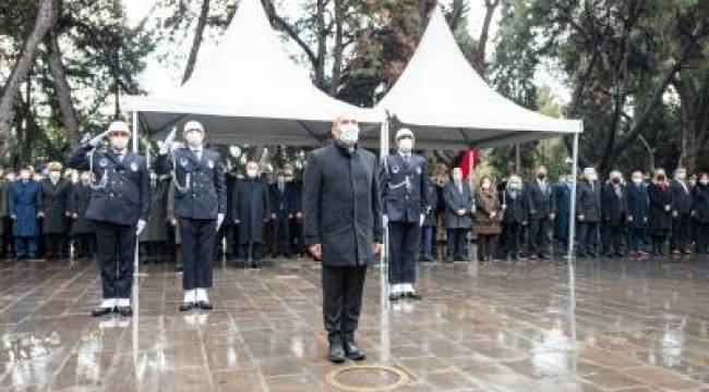 Başkan Soyer Çanakkale Zaferi'nin yıldönümü etkinliğine katıldı