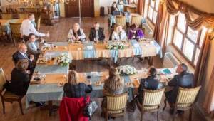 Başkan Soyer kadın belediye başkanları ile buluştu