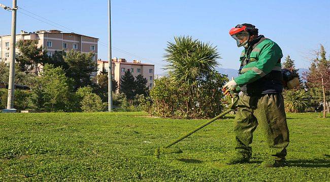 Buca’nın parklarında üç koldan seferberlik 